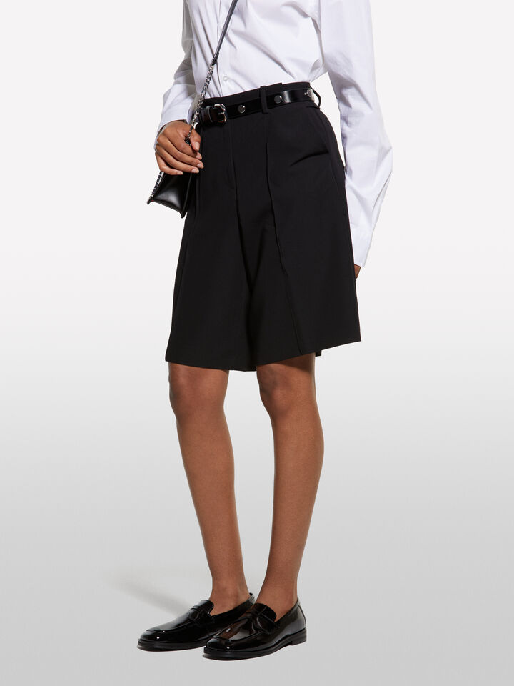 Bermuda neri relaxed fit - pantaloni shorts da donna - Nero | Sisley image number 3